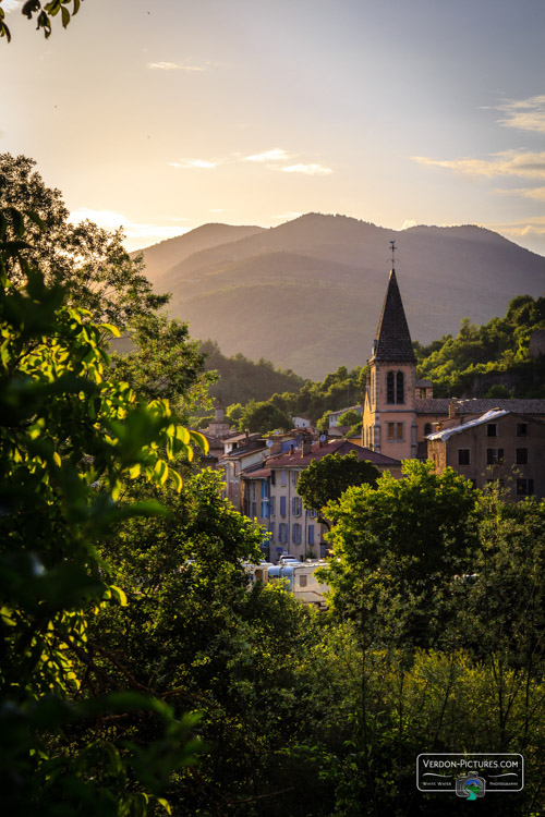 photo coucher soleil eglise  castellane verdon